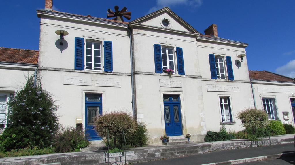 L'Ancien Hotel De Ville Foussais Esterno foto